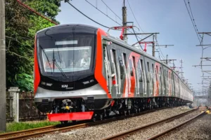 krl sebagai trnsmoda menuju jakarta