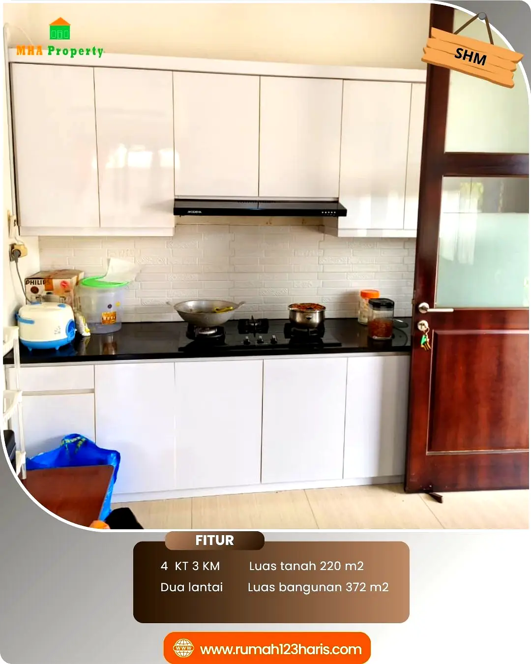 Area dapur dan service area rumah dijual Jl Pinang Pondok Labu