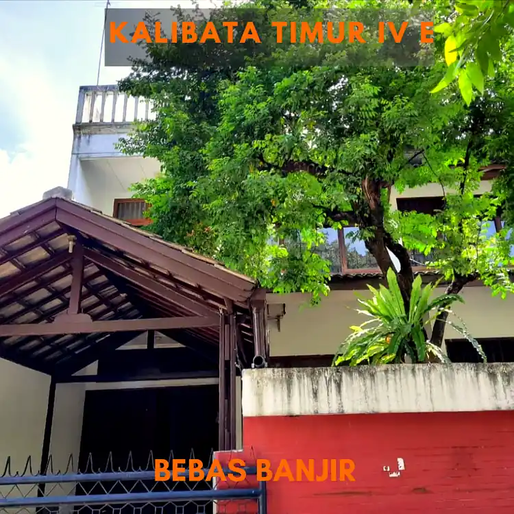 Eksterior rumah Kalibata Timur 2 lantai lingkungan asri bebas banjir Jakarta Selatan