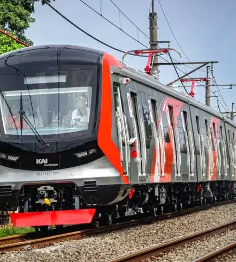 krl sebagai trnsmoda menuju jakarta